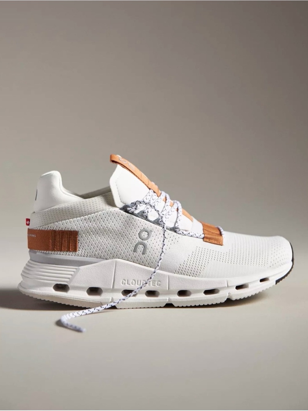 On Cloudnova Sneakers On Running White / Pearl size 9 - Picture 2 of 10